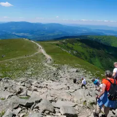 Babia Góra: Czas wejścia? Od szlaku po pogodę planuj!