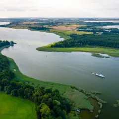 Najpiękniejsze miejsca na Mazurach: Przewodnik Agaty Kalinowskiej