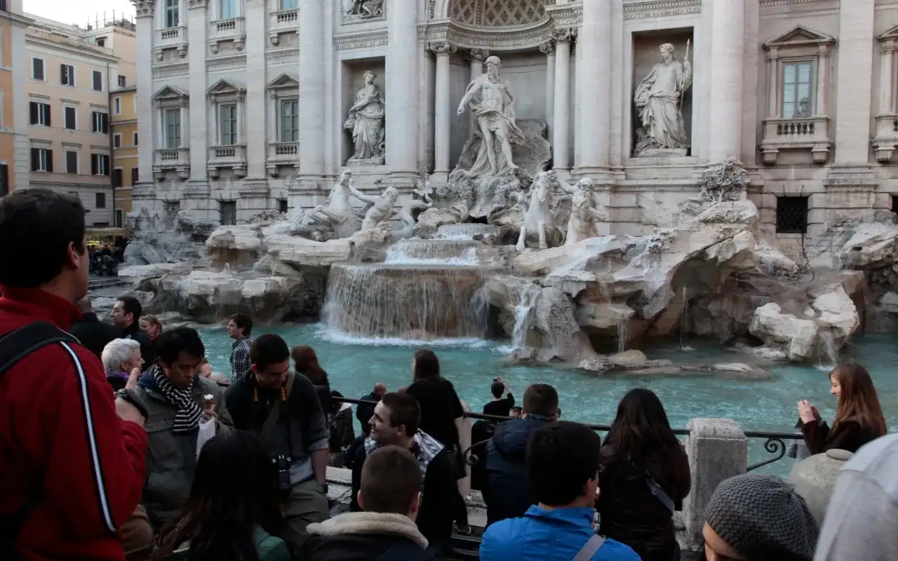 Bilet do Fontanny di Trevi kosztuje 2 euro. Sprawdź zasady