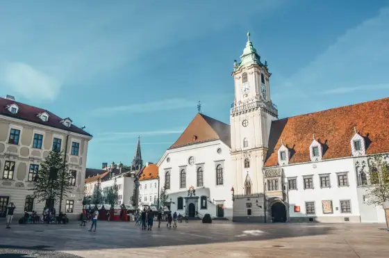 Rynek Główny w Bratysławie - co zobaczyć i ile czasu zaplanować