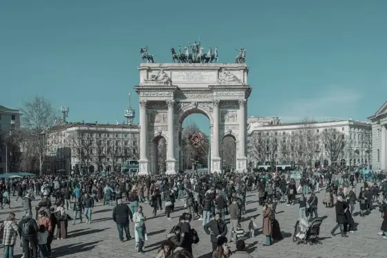 Arco della Pace w Mediolanie - historia i praktyczne wskazówki