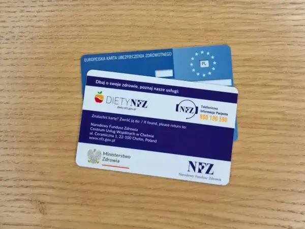 Europejska Karta Ubezpieczenia Zdrowotnego (EKUZ) i karta "Diety NFZ". Co to za karty? To dowód ubezpieczenia zdrowotnego i program zdrowotny.